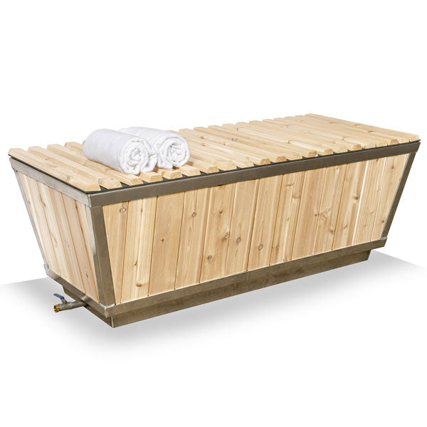 Canadian-made Polar Plunge cold therapy tub for recovery and wellness